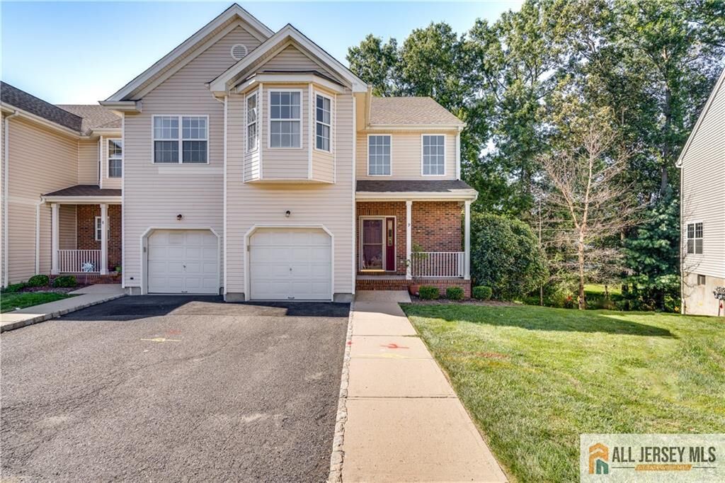 Property Photo:  9 E Burgess Drive 9  NJ 08854 