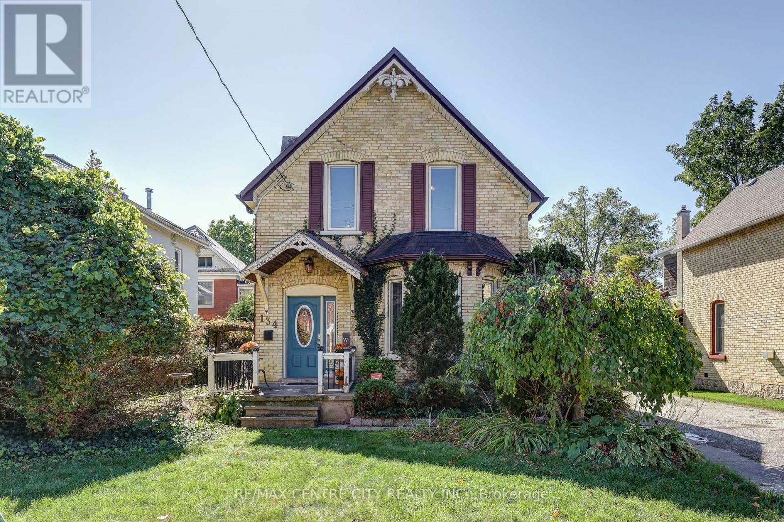 Property Photo: 134 Wellington Street ON N5R 2R6