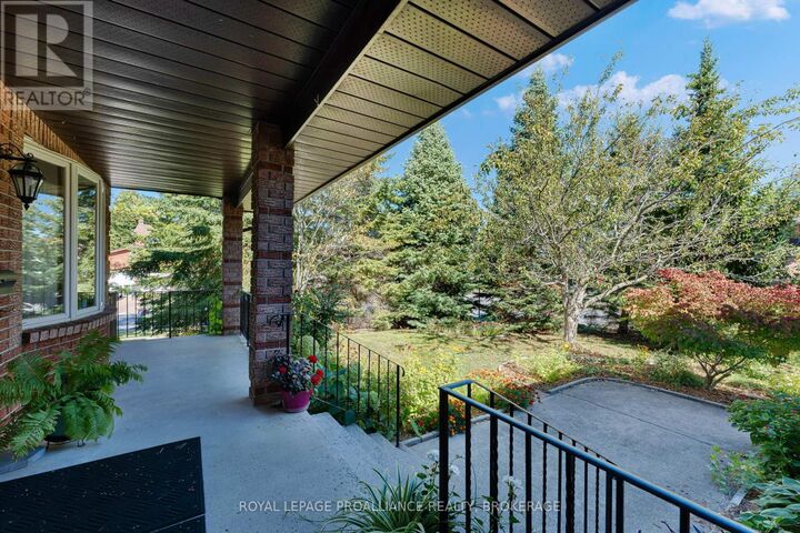 Property Photo: 995 Auden Park Drive ON K7M 7T0