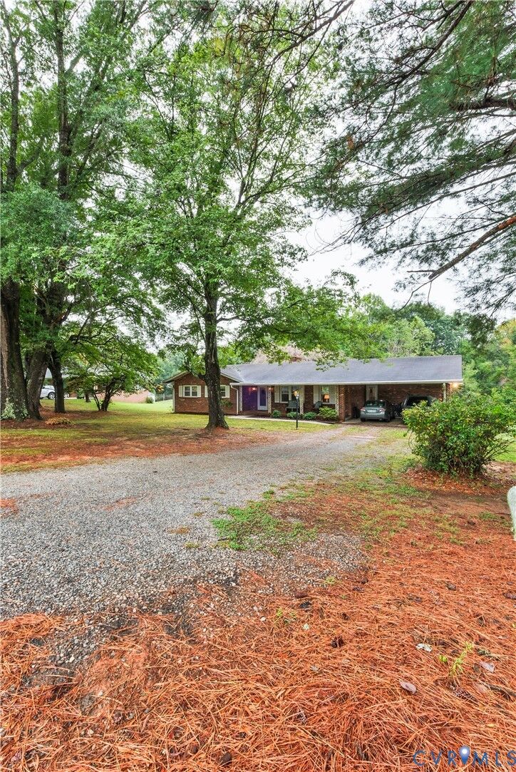 Property Photo:  705 Northview Drive  VA 23901 