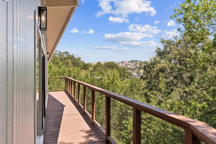 Property Photo: 723 Redwood Rd CA 94960