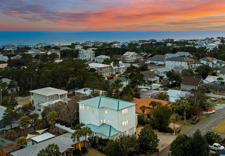 Property Photo:  208 Birch Street  FL 32459 
