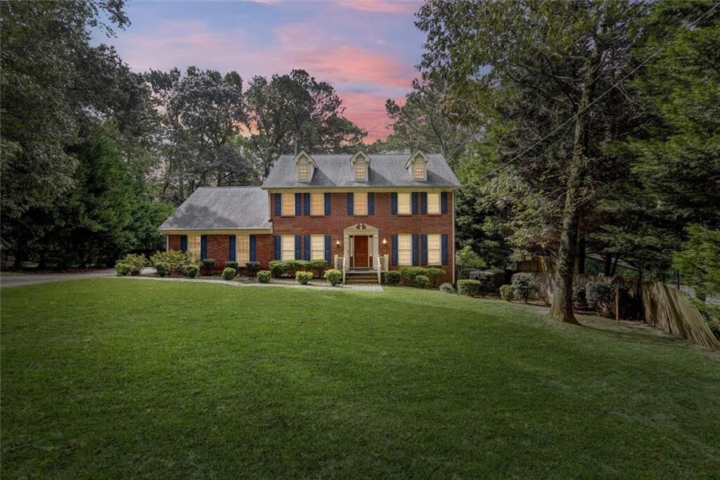 Property Photo:  5774 Vantage Court  GA 30087 