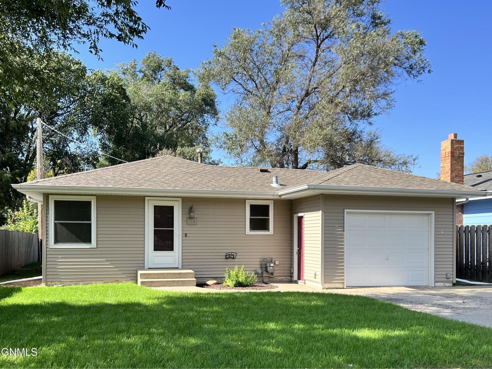 Property Photo: 314 Anderson Street S ND 58504