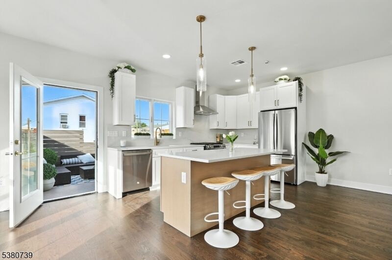 Property Photo:  186 Canterbury Ave  NJ 07031 