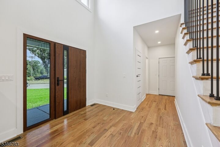 Property Photo:  65 New St  NJ 07401 