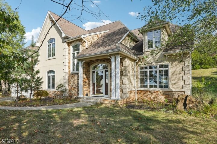 Property Photo:  4 Forest Hill Dr  NJ 07470 