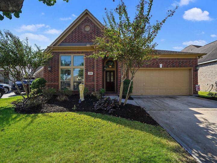 Property Photo:  2898 Woodland Glen Lane  TX 77385 