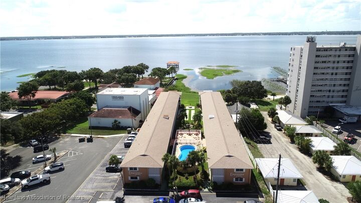 Property Photo:  2113 Lakeview Drive 4A  FL 33870 