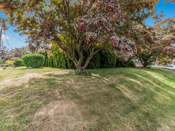Property Photo:  39 Soundview Avenue  NY 10704 