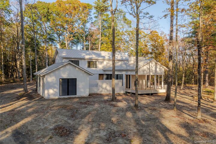 Property Photo:  131 Oakley Road  NY 12404 