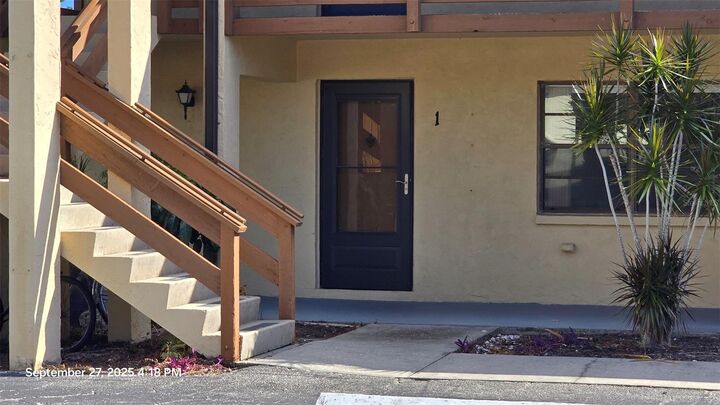 Property Photo:  10 Quails Run Boulevard 1  FL 34223 