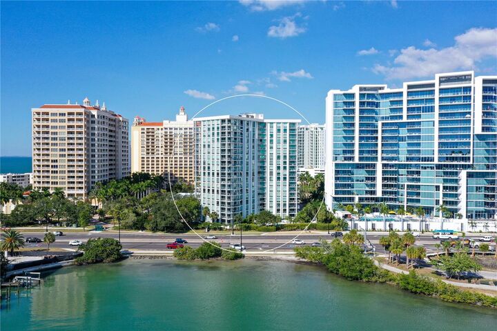 Property Photo:  1111 N Gulfstream Avenue 9F  FL 34236 