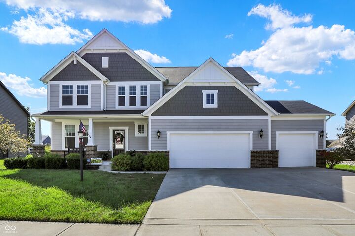 7877 Villa Circle  Avon IN 46123 photo