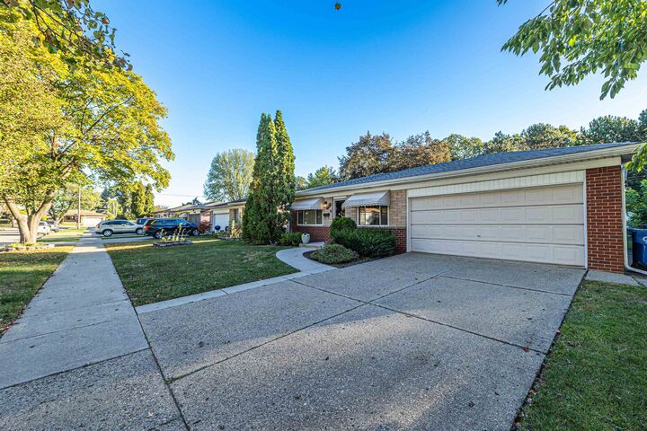 Property Photo:  25838 Masch Avenue  MI 48091 