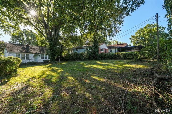 Property Photo:  546 Holland Avenue  MO 63119 