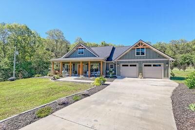 Property Photo: 2265 Lovingood Road GA 30546