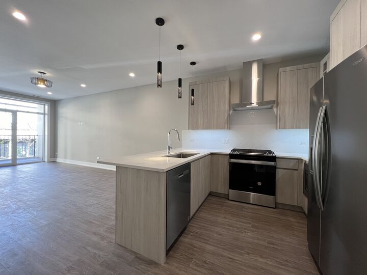 Property Photo:  3244 N Lincoln Avenue 4  IL 60657 