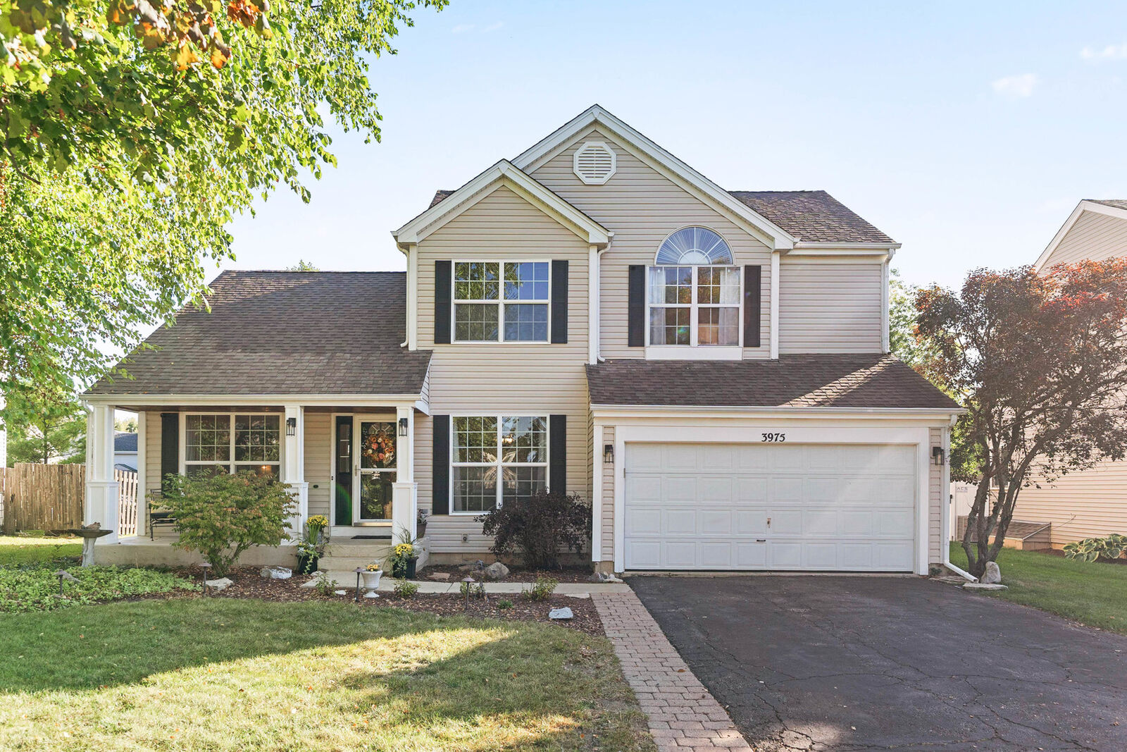 Property Photo:  3975 Peartree Drive  IL 60156 