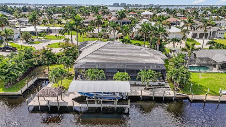 Property Photo: 1135 Lorraine Court FL 33904