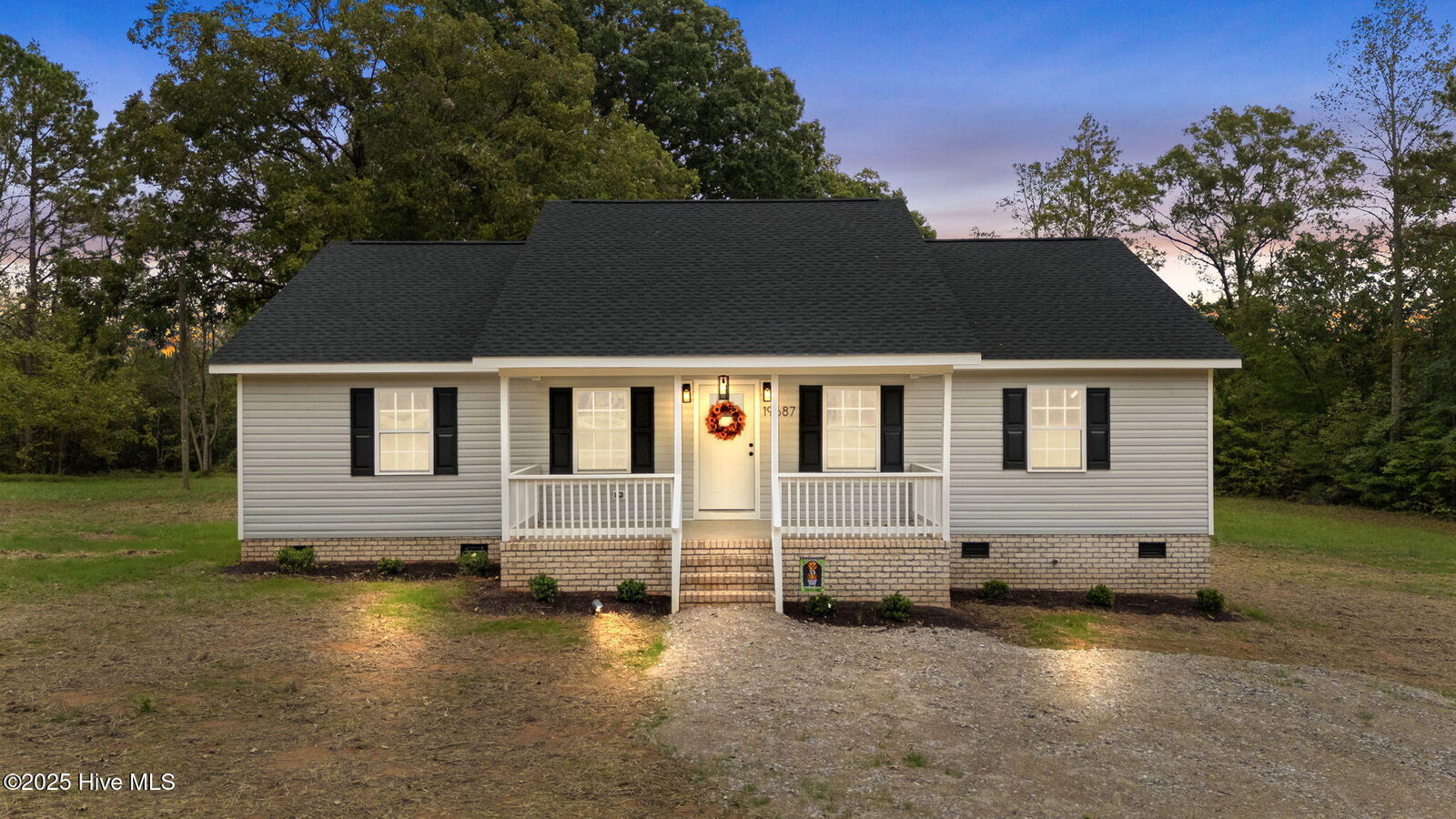 Property Photo:  19687 Nc 43  NC 27891 