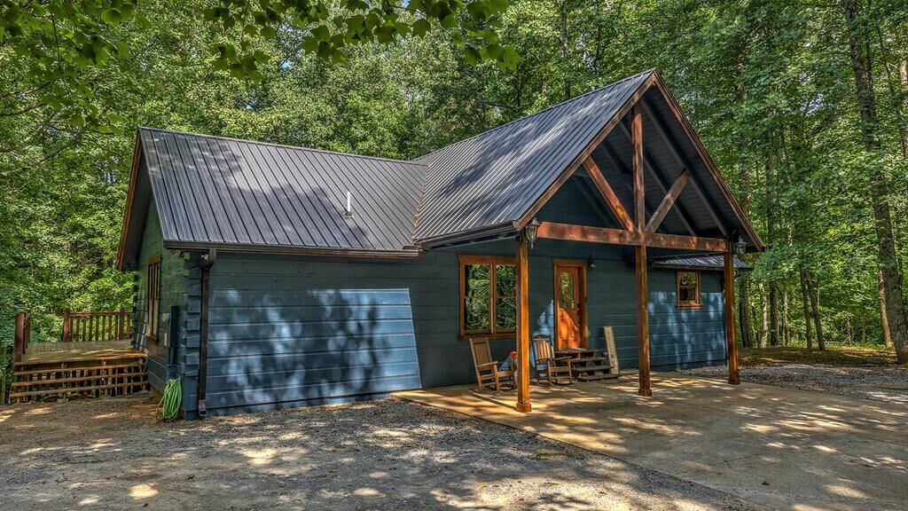 Property Photo: 373 Scrougetown Road GA 30536