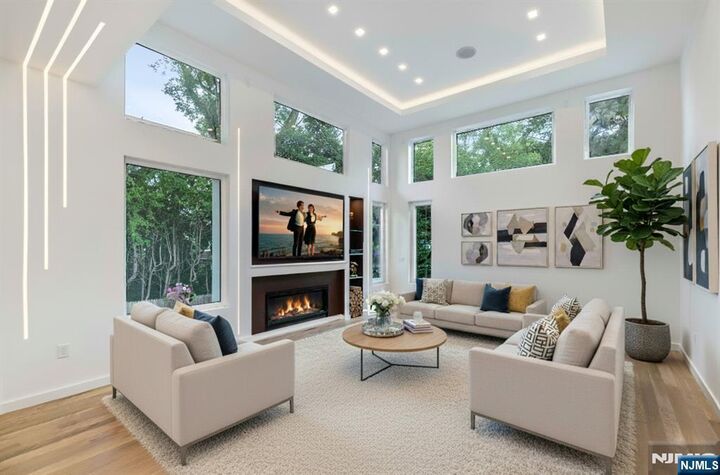 145 Midwood Road  Glen Rock NJ 07452 photo