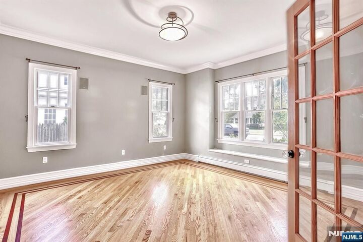 Property Photo:  340 N Pleasant Avenue  NJ 07450 