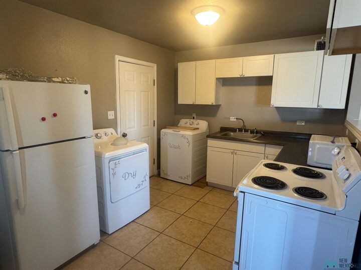 Property Photo:  905 Bullock Ct Court  NM 88210 
