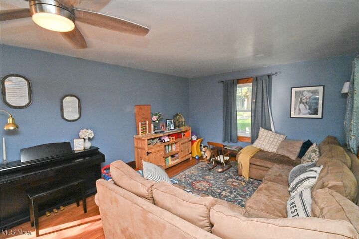 Property Photo:  10495 Springfield Road  OH 44514 