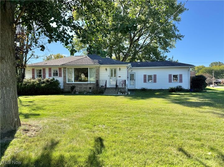 4552 New England Boulevard  Youngstown OH 44512 photo