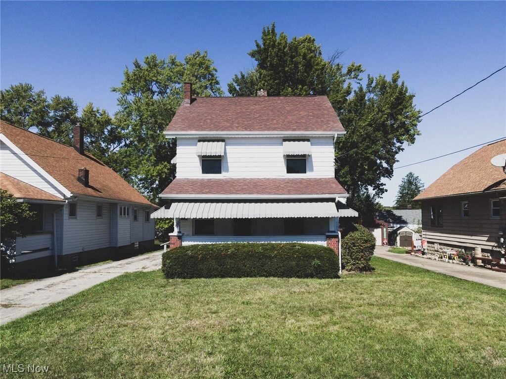 Property Photo:  1560 Wakefield Avenue  OH 44514 