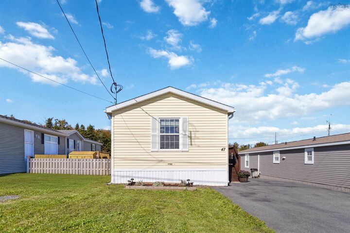 Property Photo:  47 Bonavista Drive  NS B3V 0B8 