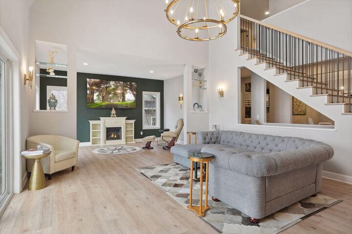 Property Photo:  441 Park Avenue  MN 55115 