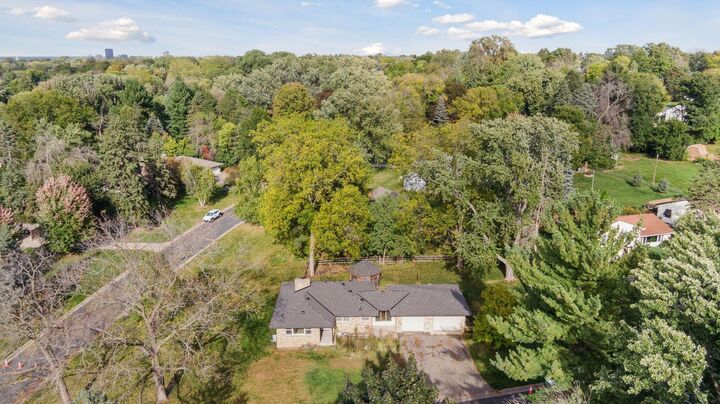 Property Photo: 8 Dorset Road MN 55118