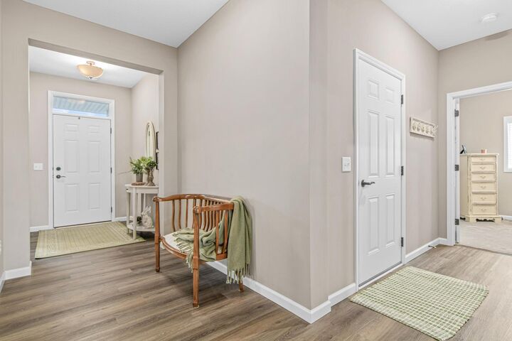 Property Photo:  2464 Jacamar Avenue NE  MN 55376 