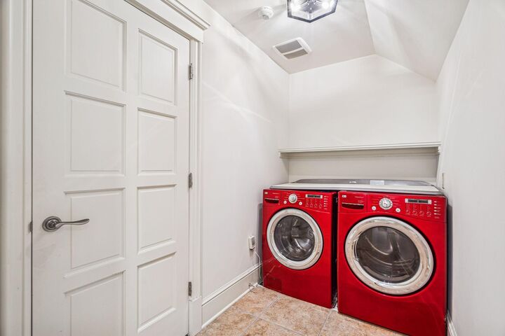 Property Photo:  1492 Hunter Drive  MN 55391 