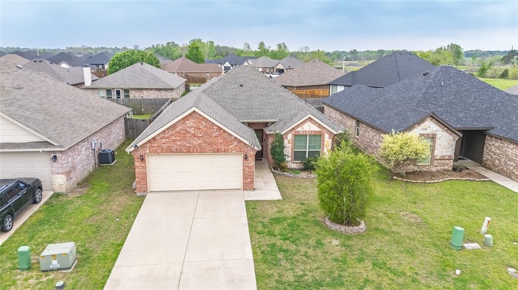 Property Photo: 133 Cherokee Street TX 75402