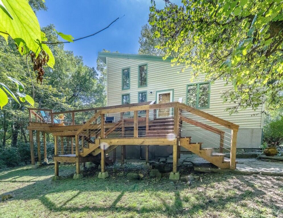 Property Photo: 10912 S Appleby Road AR 72730