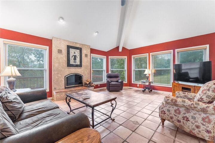 Property Photo: 832 Atalanta Drive AR 72756