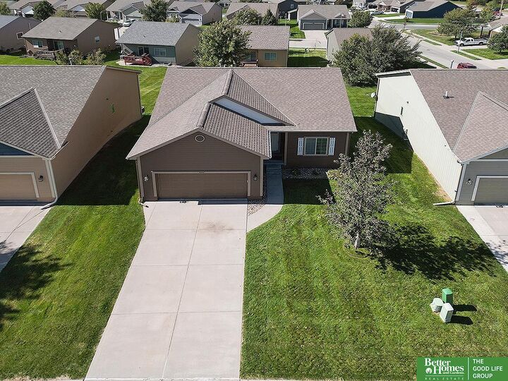 Property Photo:  7008 S 183 Avenue  NE 68136 