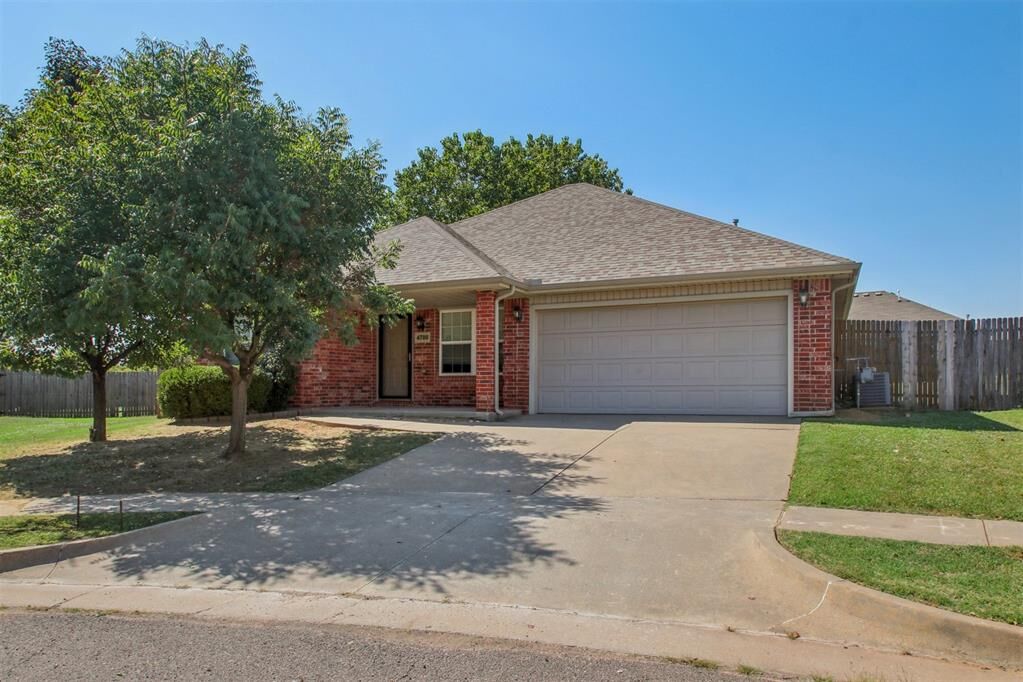 Property Photo: 4700 SE 81st Street OK 73135