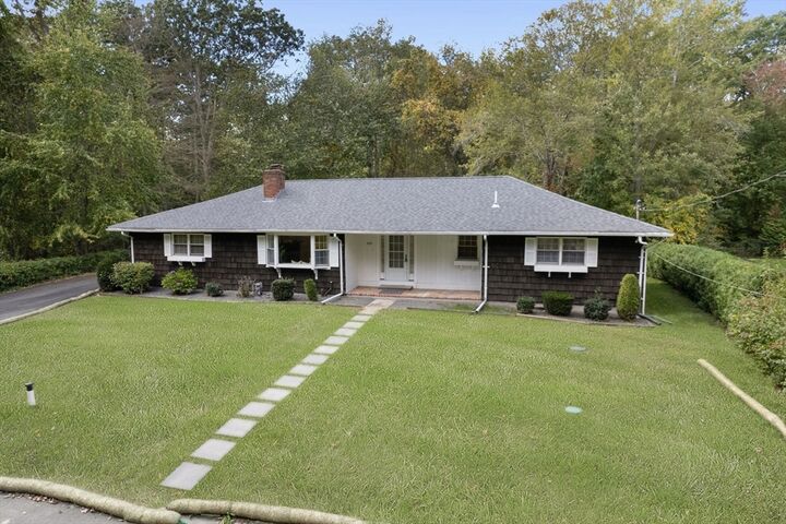 420 Hortonville Rd  Swansea MA 02777 photo