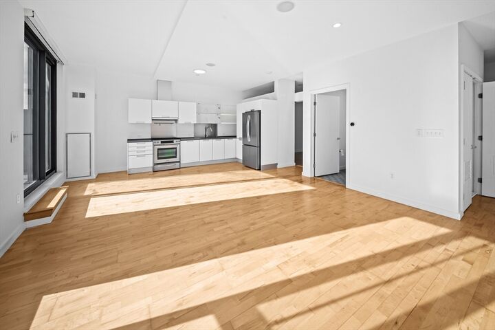 Property Photo:  346 Congress 609  MA 02210 