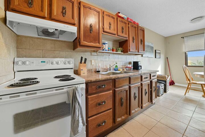 Property Photo:  27 Nyberg Avenue  AB T4P 1R5 
