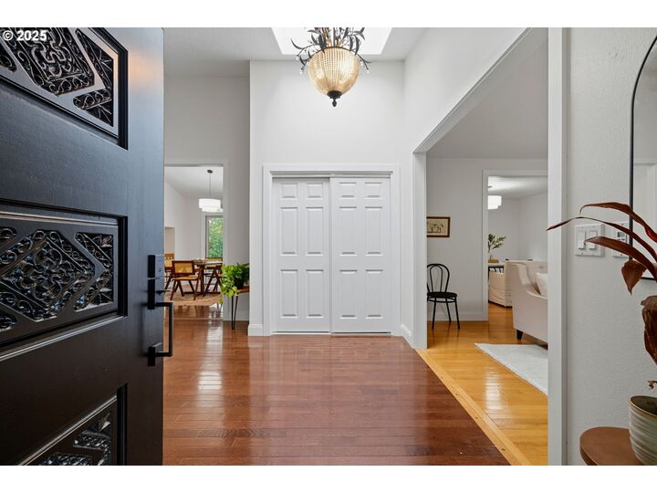 Property Photo:  731 Clara Ct  OR 97034 