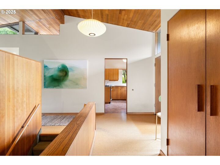Property Photo:  4180 SW 103rd Ct  OR 97005 