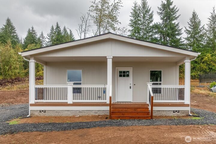 Property Photo:  606  G Street  WA 98593 
