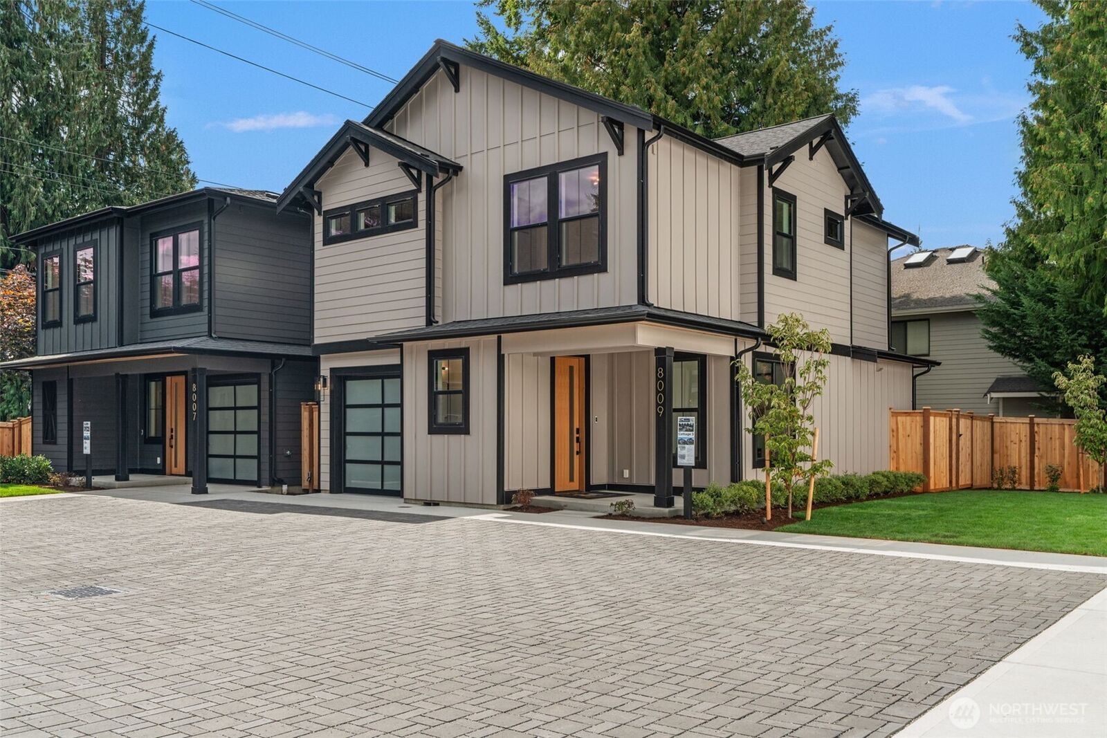 Property Photo:  8009  131st Place NE  WA 98033 