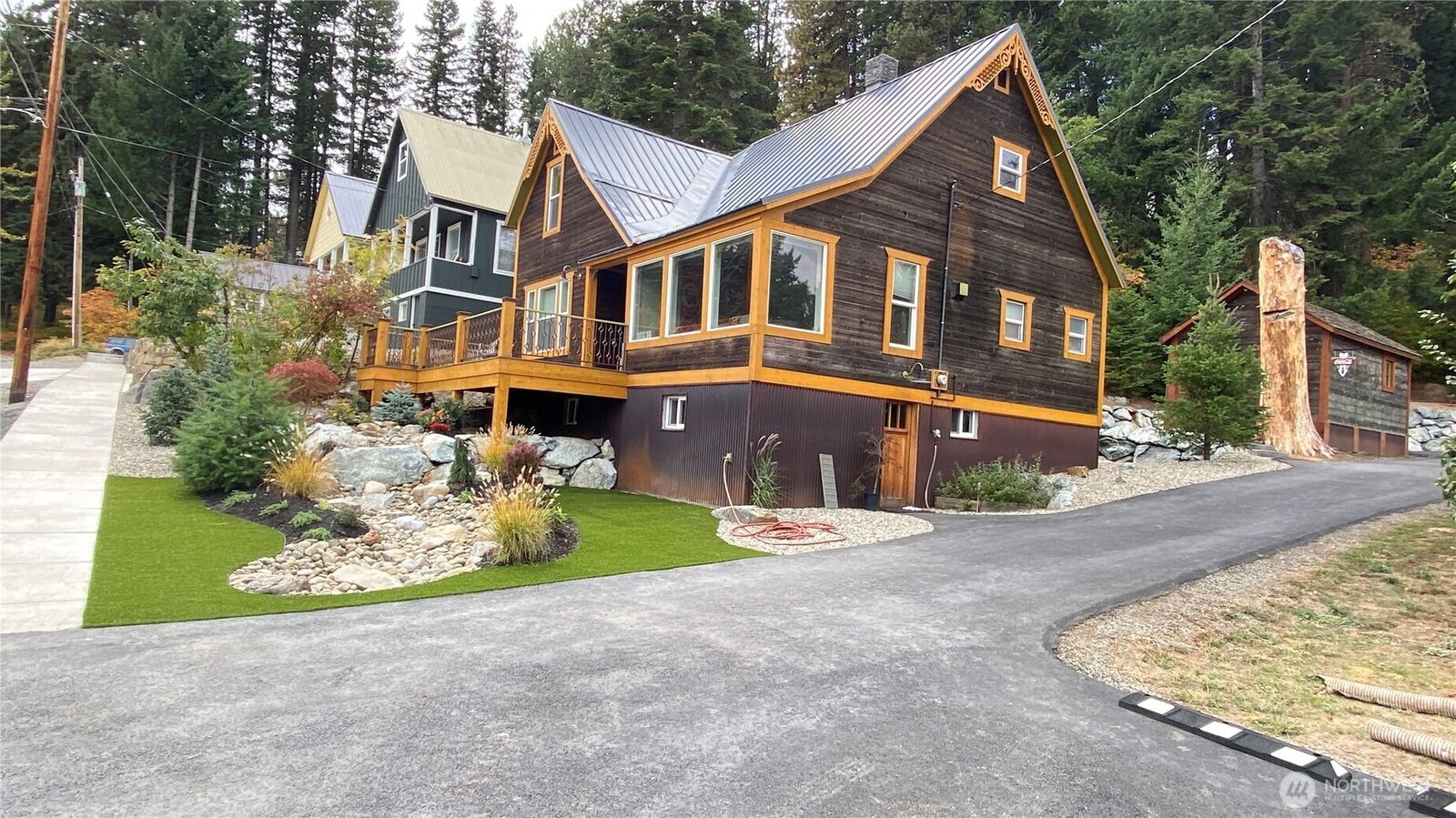 Property Photo:  411 S 7th Street  WA 98941 